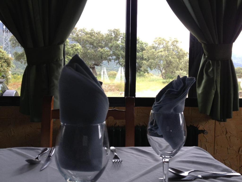 Hotel Restaurante Jarilla Екстериор снимка