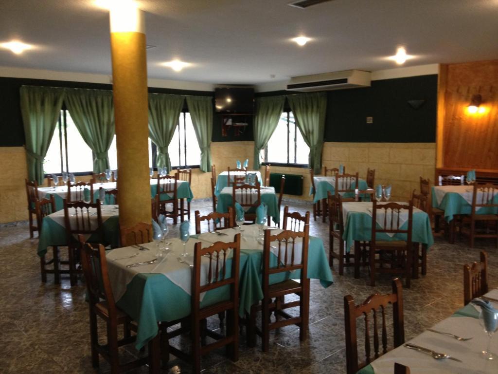 Hotel Restaurante Jarilla Екстериор снимка