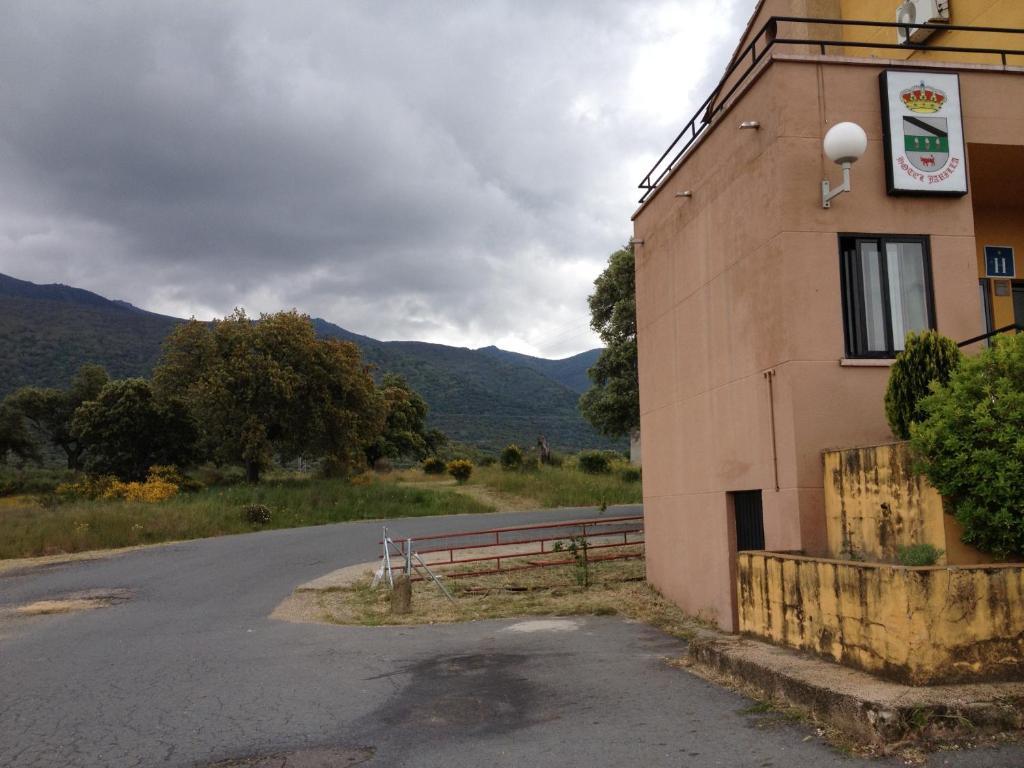 Hotel Restaurante Jarilla Екстериор снимка